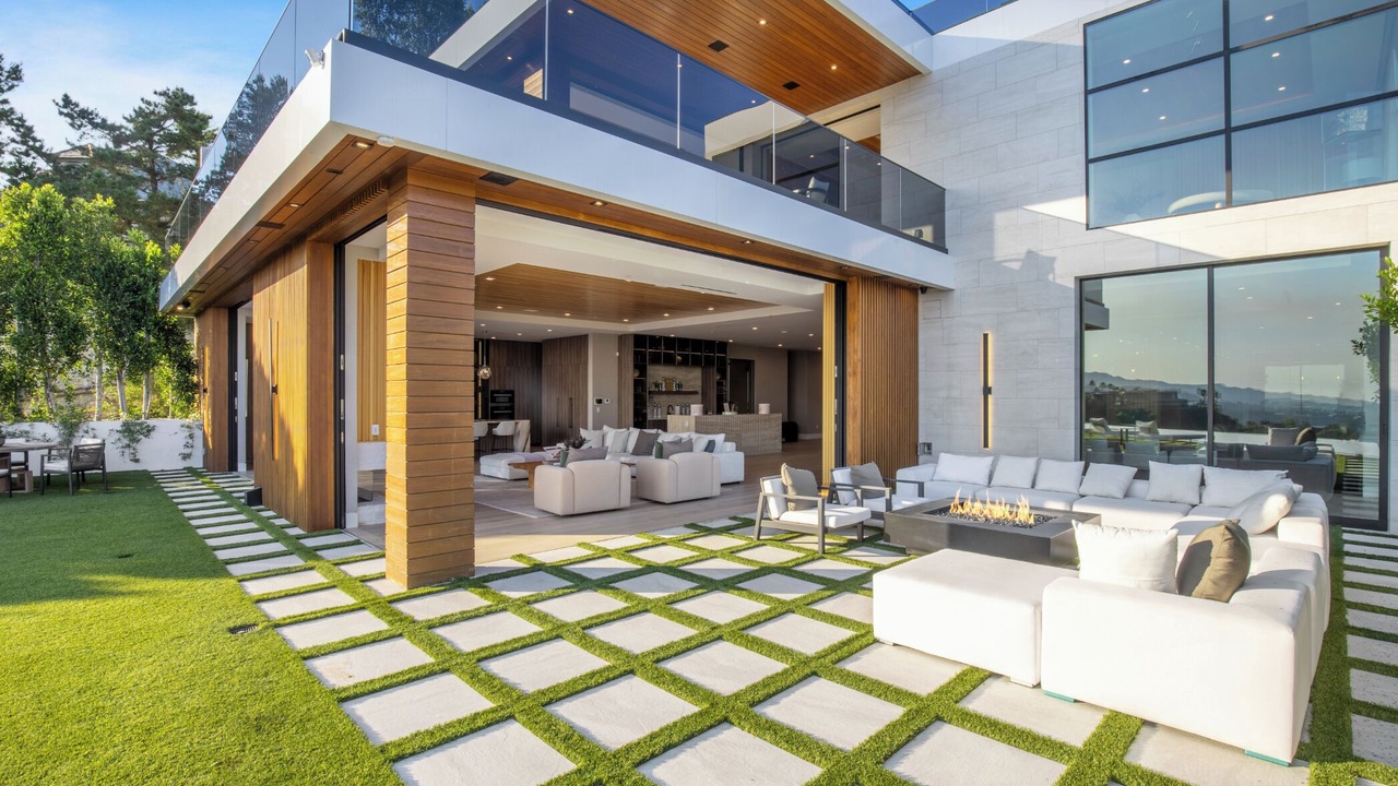 Photo of Patio Balcony in Bel Air