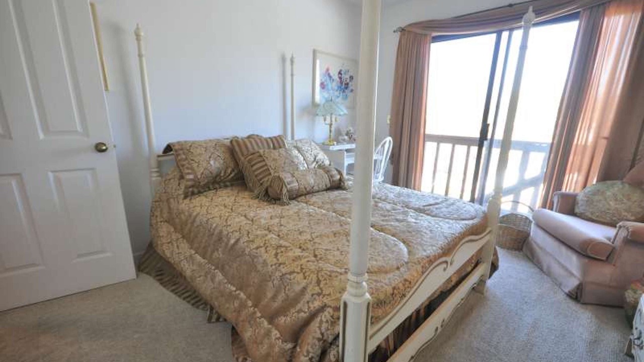 Photo of Bedroom in Eagle Rock