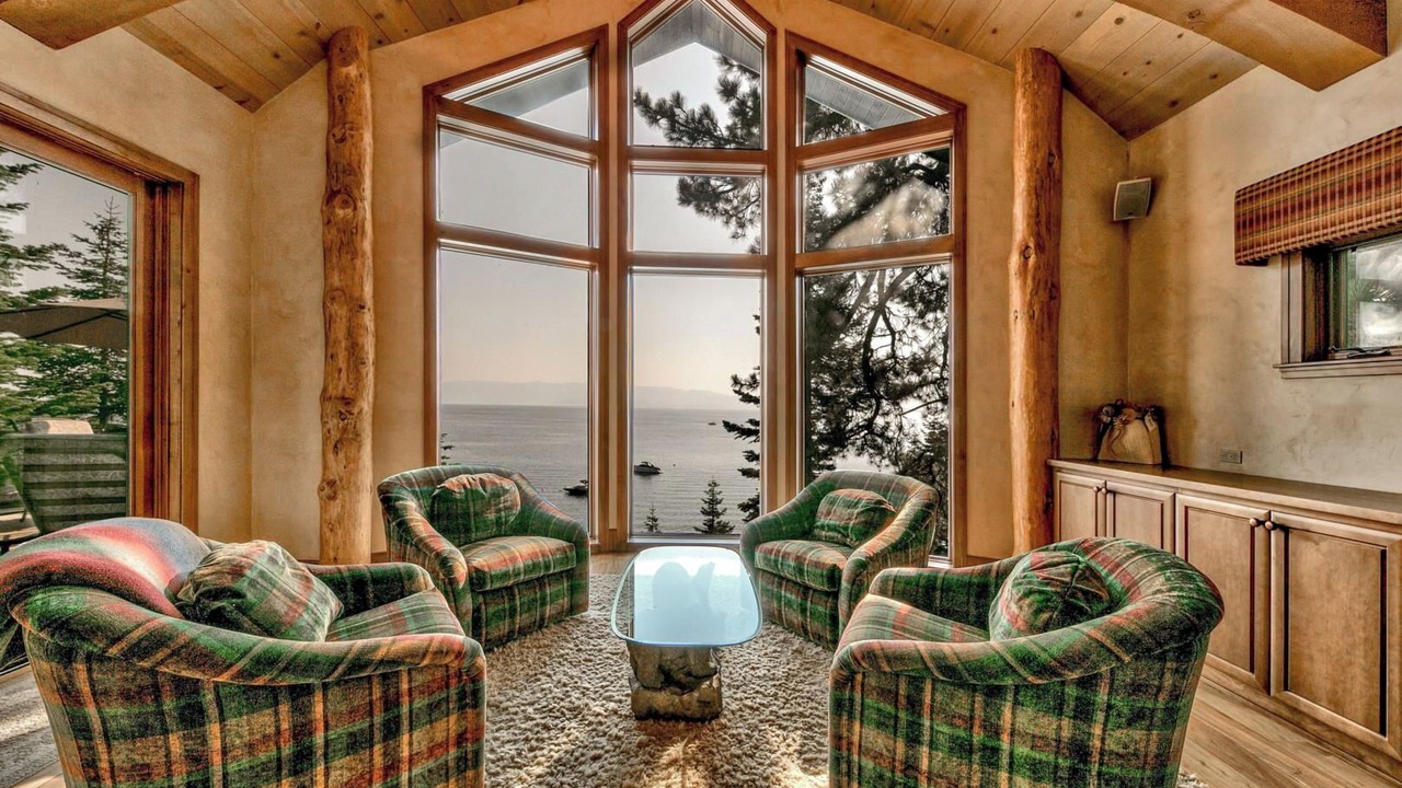 Photo of Livingroom in South Lake Tahoe