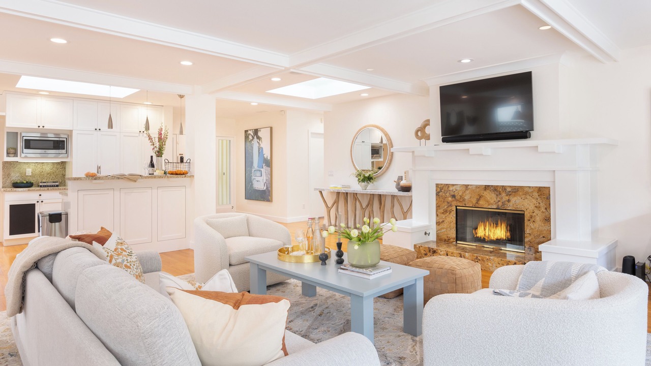 Photo of Bedroom in Village of La Jolla