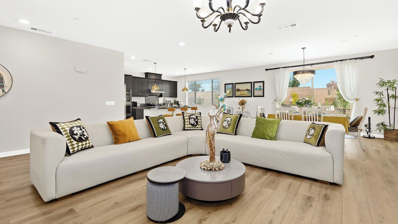 Photo of Livingroom in Ontario