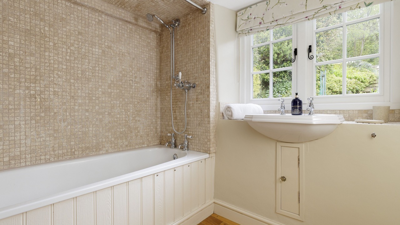 Photo of Bathroom in Inchbrook