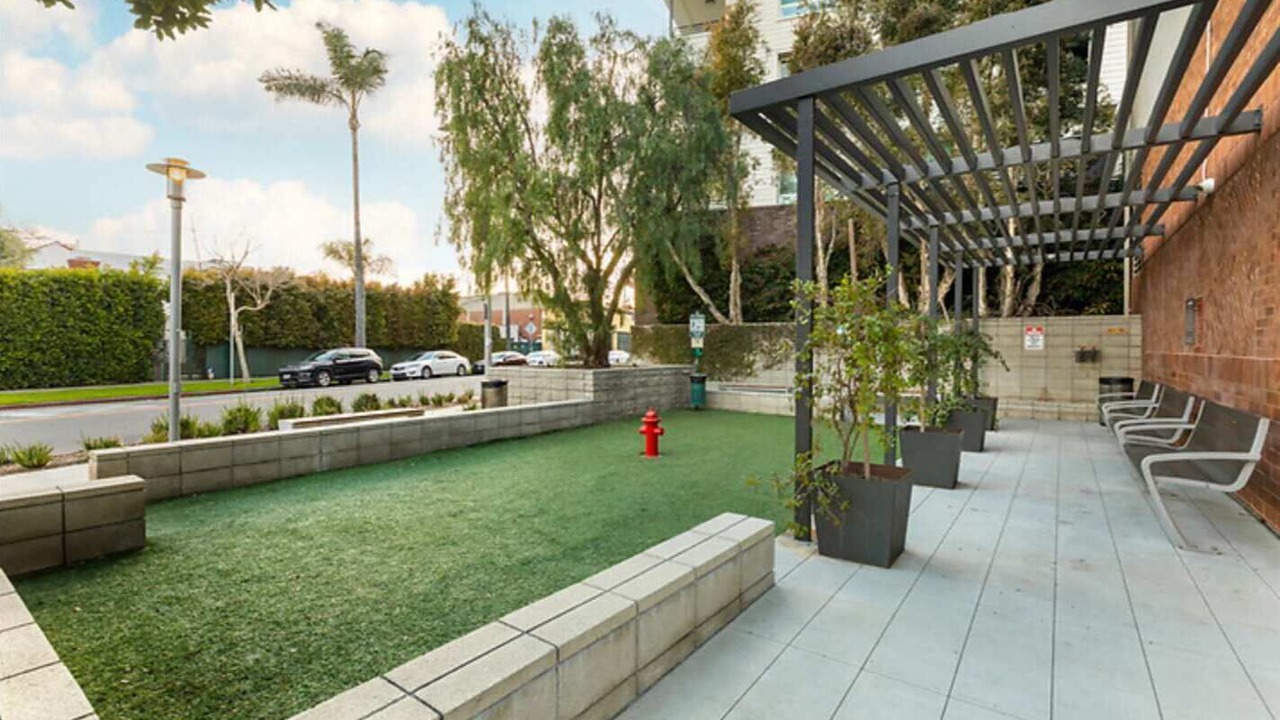 Photo of Outdoor in Beverly Hills