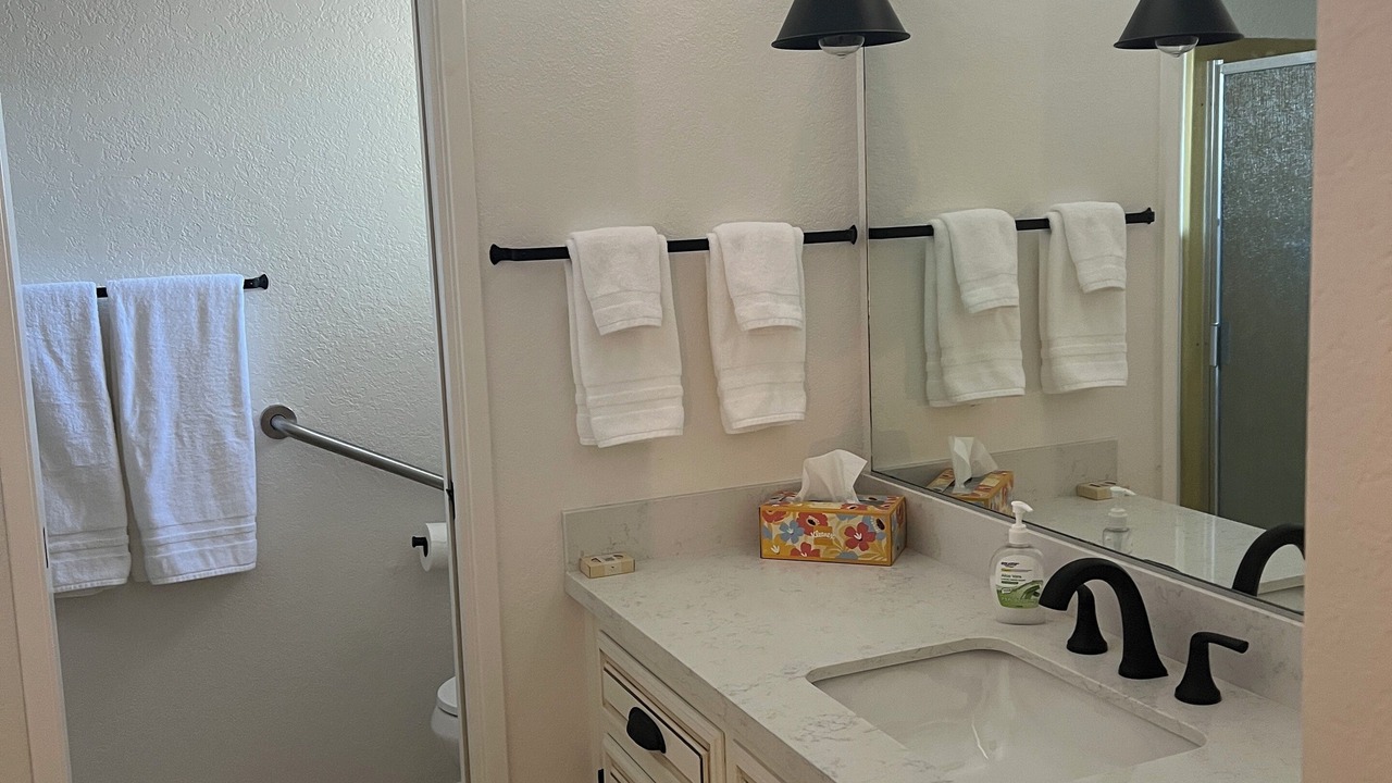 Photo of Bathroom in Ridgecrest