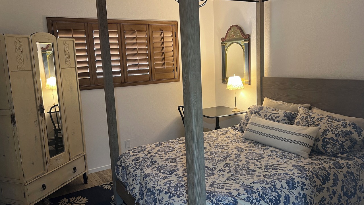 Photo of Bedroom in Ridgecrest
