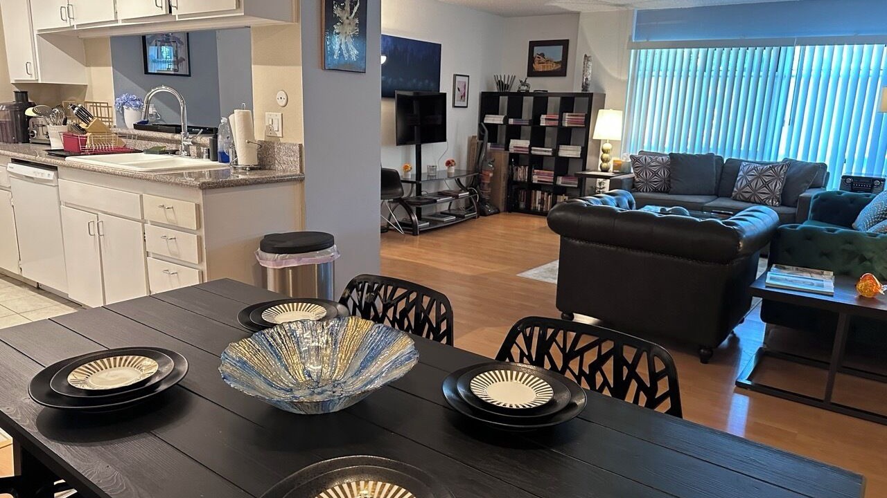 Photo of Bedroom in Beverly Grove