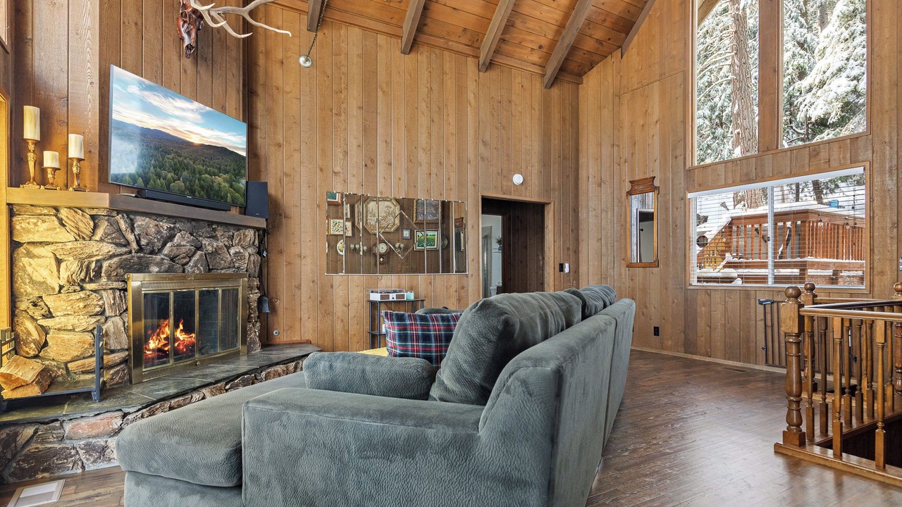 Photo of Bedroom in Twin Peaks