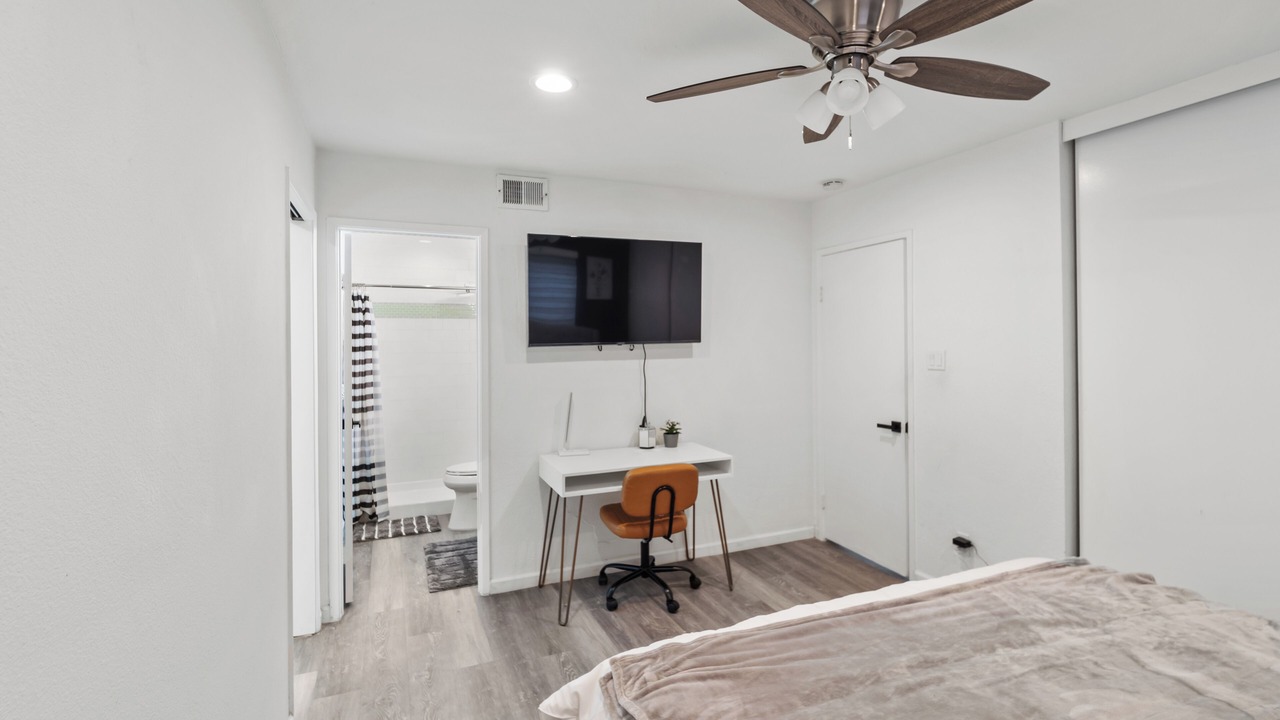 Photo of Bedroom in Mira Mesa