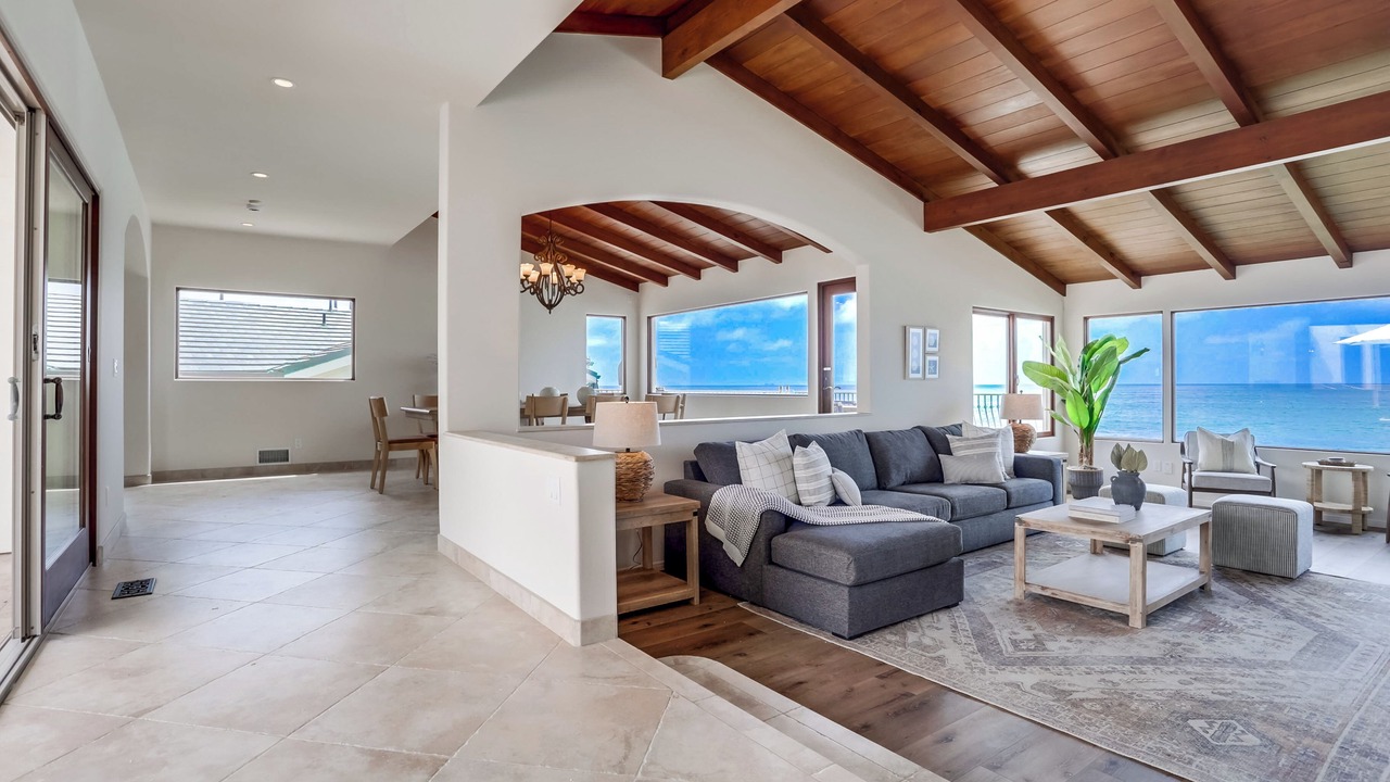Photo of Livingroom in Beach Barber Tract