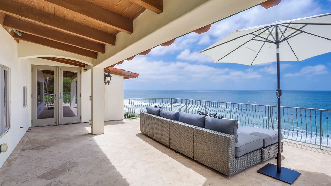 Photo of Patio Balcony in Beach Barber Tract