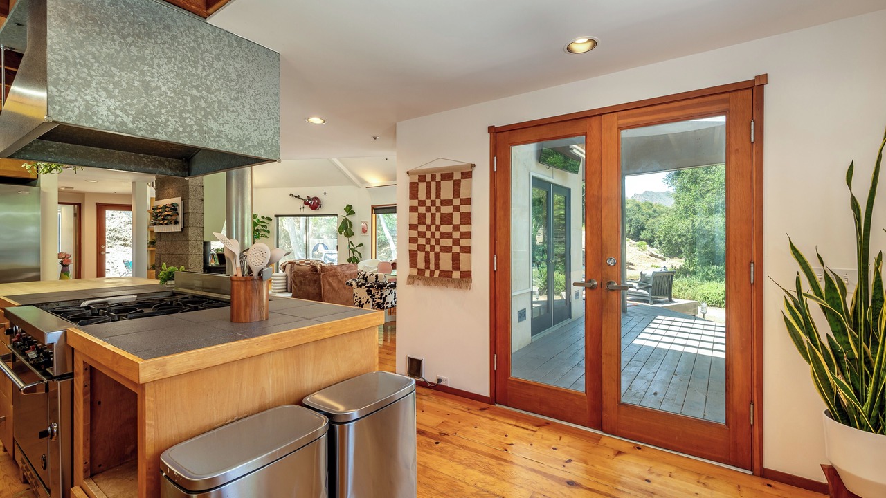 Photo of Kitchen in Calabasas