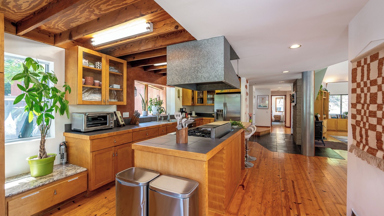Photo of Kitchen in Calabasas