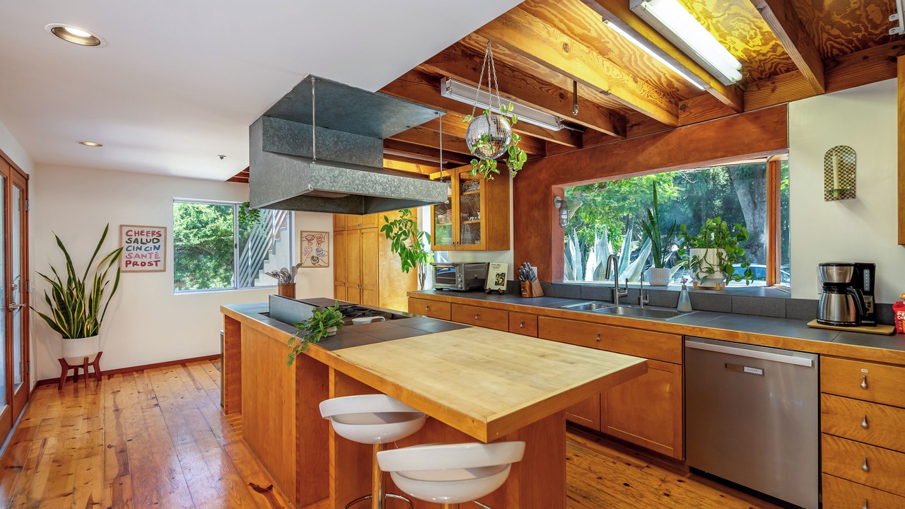 Photo of Kitchen in Calabasas