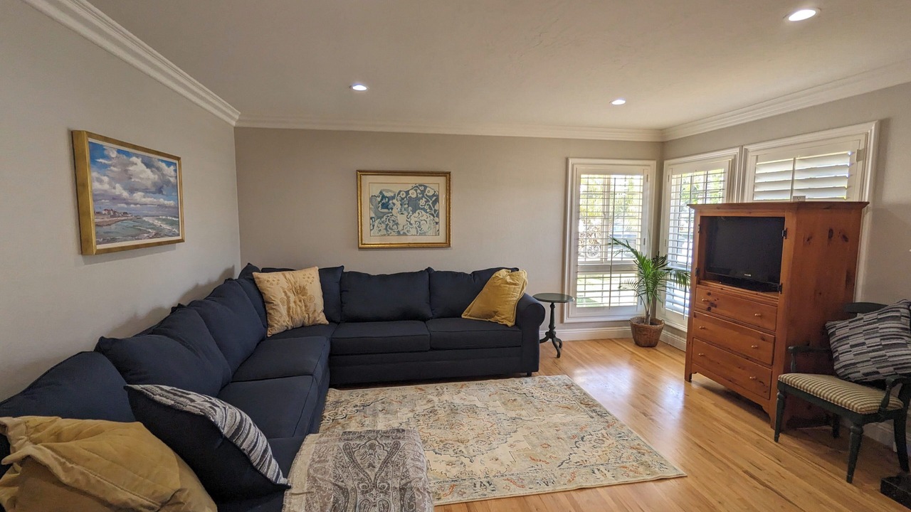 Photo of Livingroom in Cypress