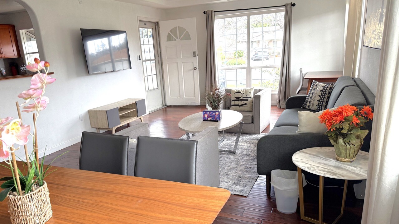 Photo of Livingroom in South Sundale