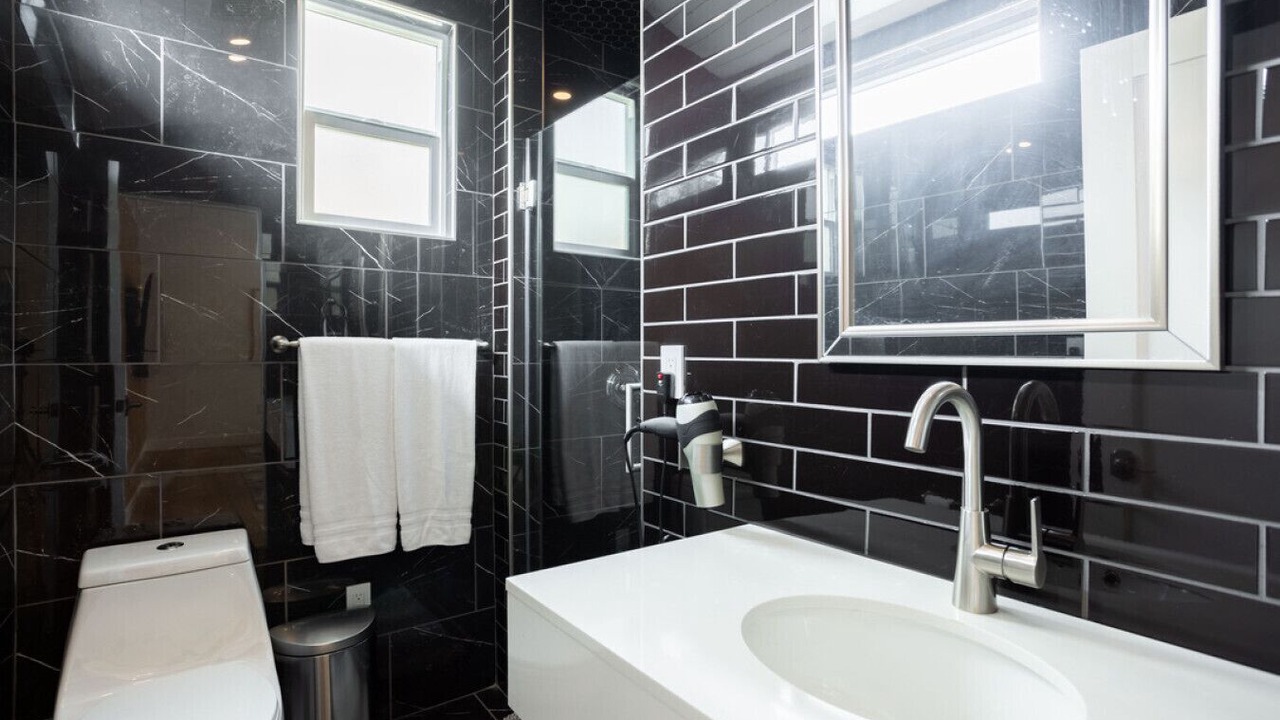 Photo of Bathroom in South Wrigley