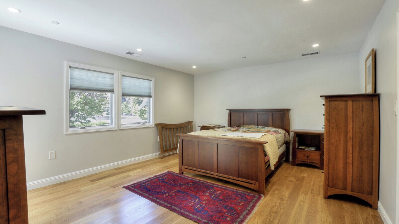 Photo of Bedroom in Burlingame