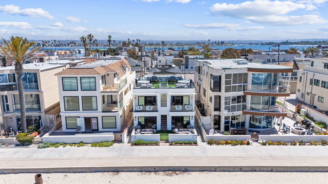 Photo of Others in Mission Beach