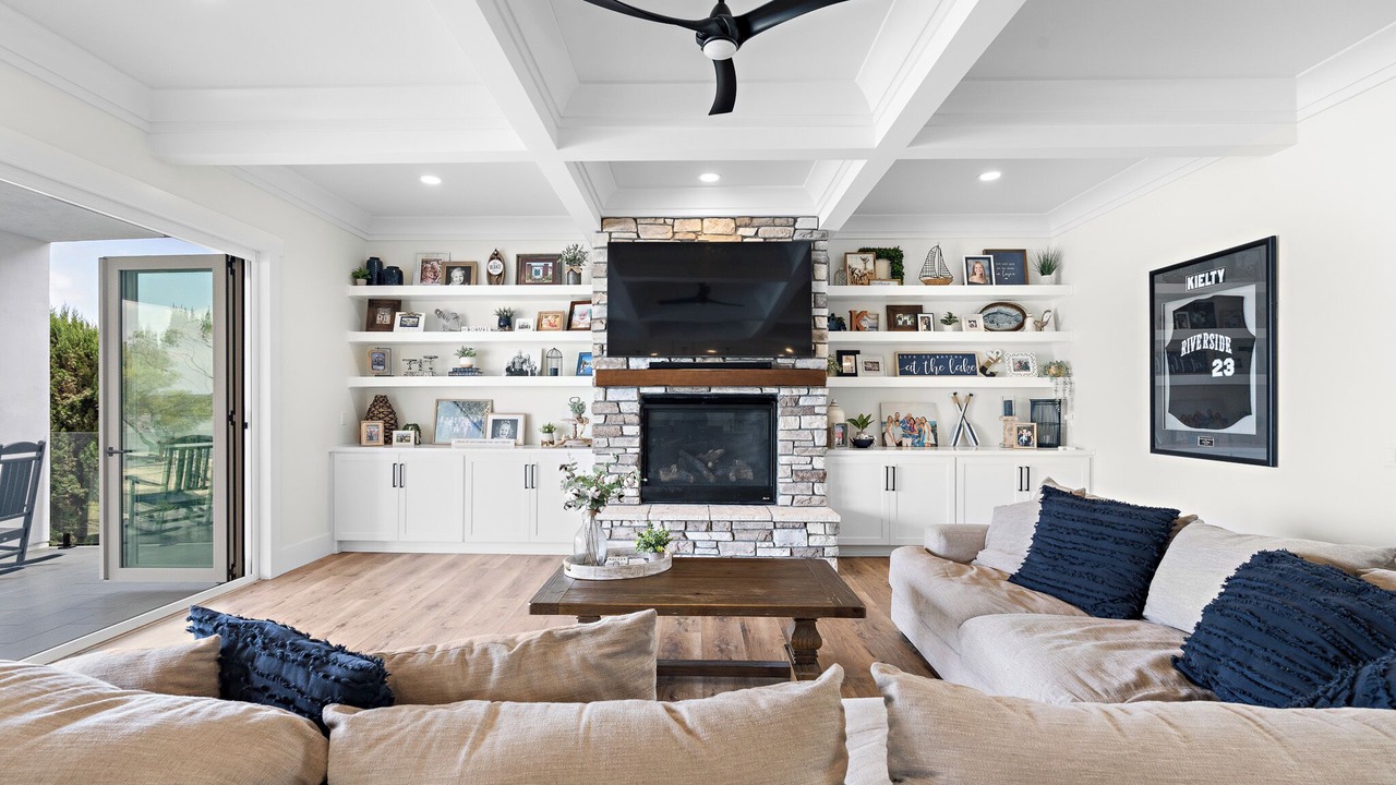 Photo of Livingroom in Canyon Lake