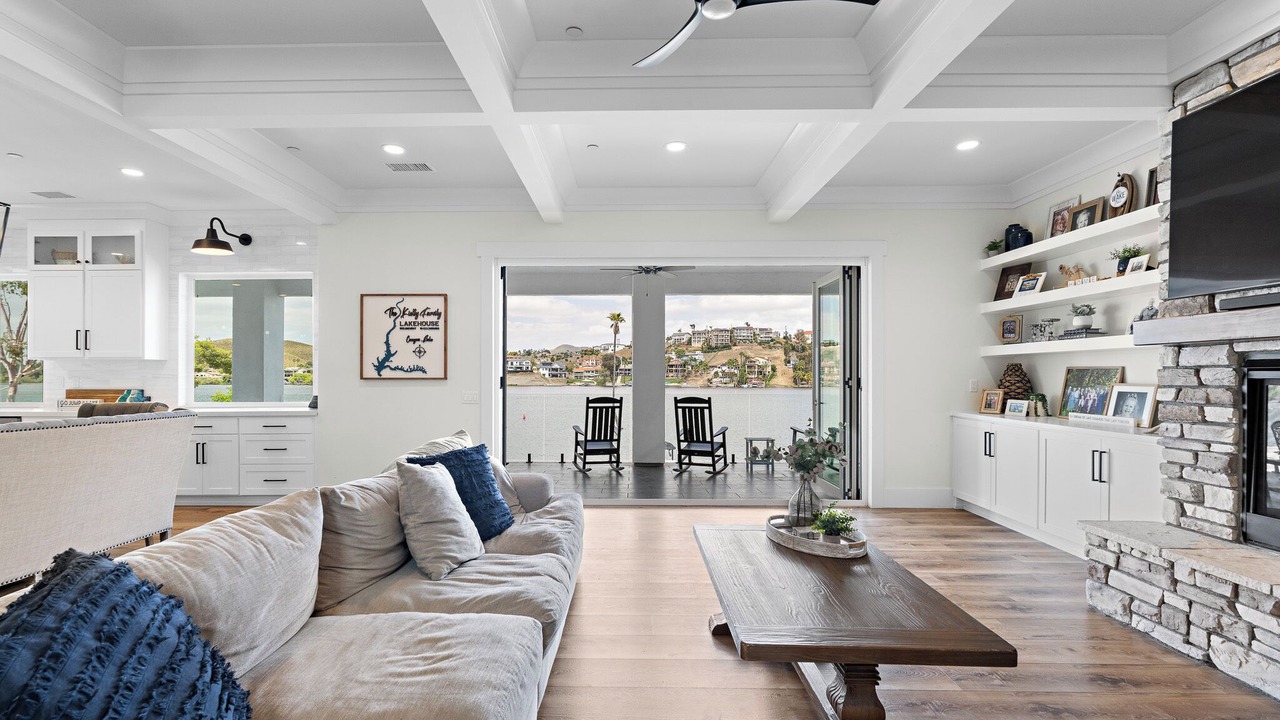 Photo of Livingroom in Canyon Lake