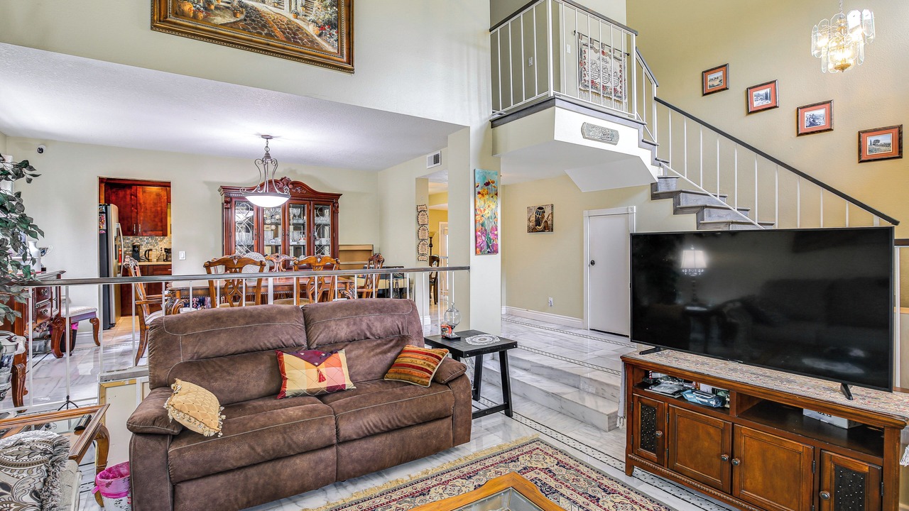 Photo of Livingroom in Anaheim Hills