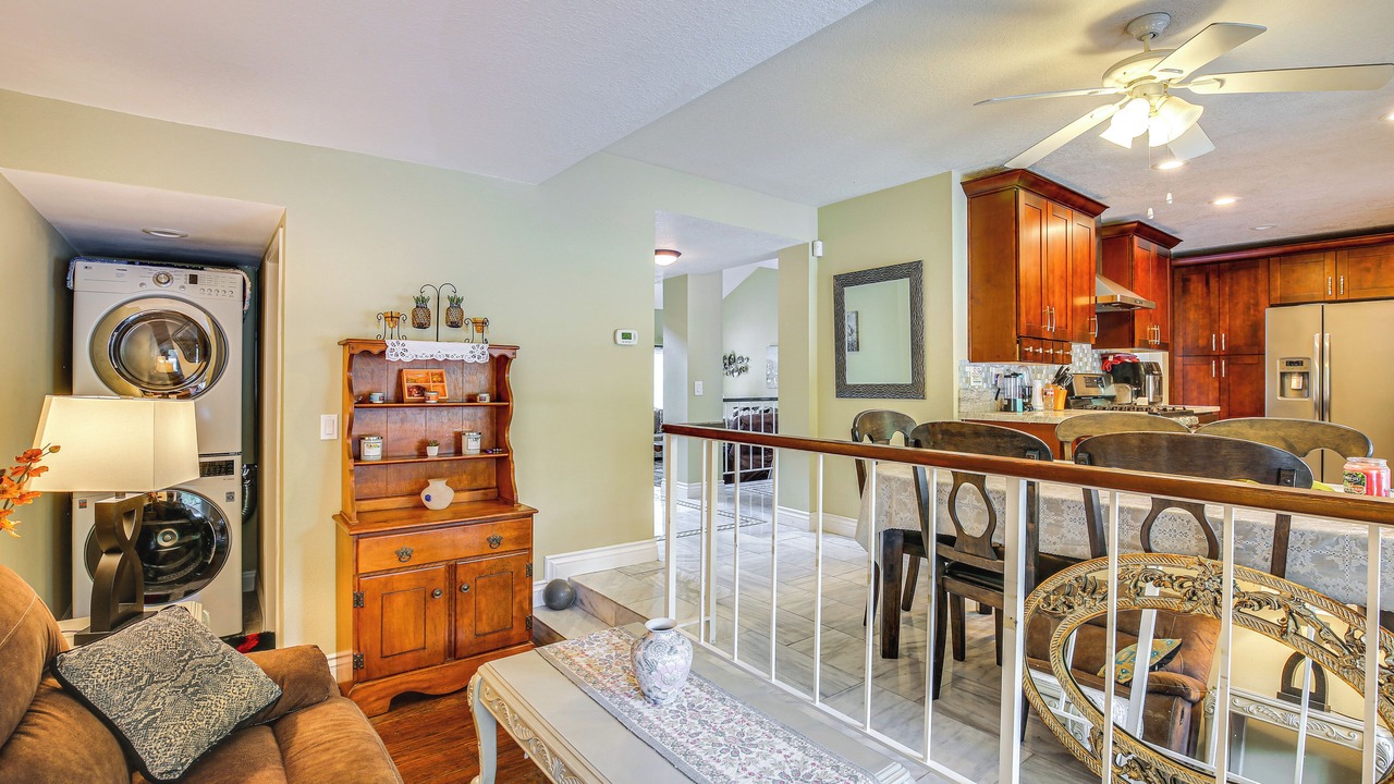 Photo of Livingroom in Anaheim Hills