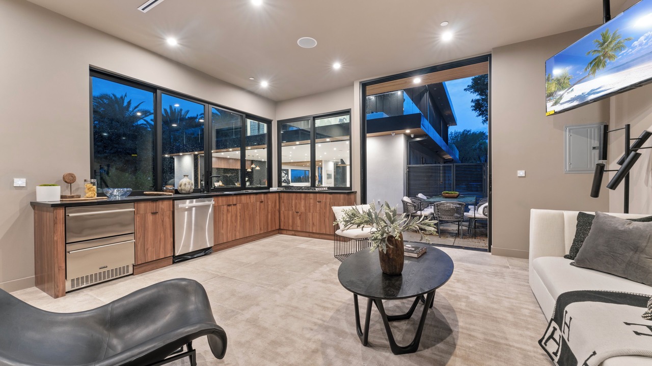 Photo of Livingroom in Hollywood Hills
