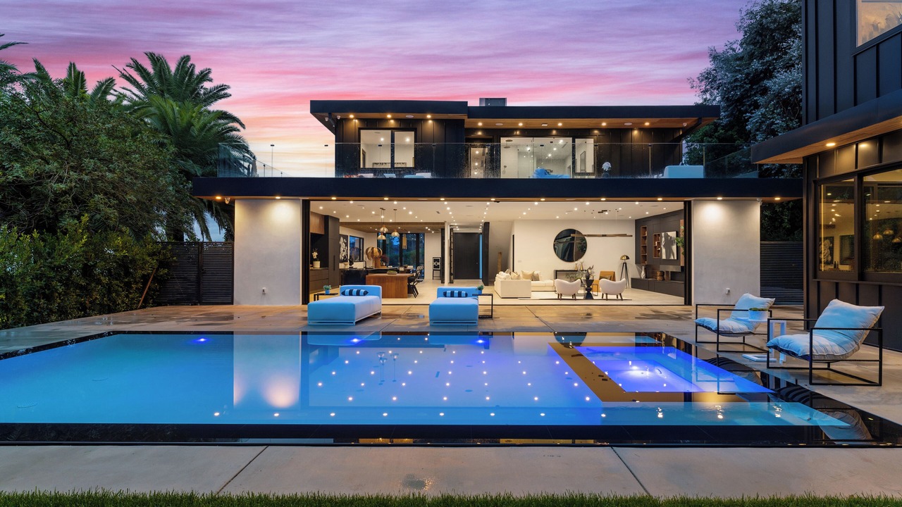 Photo of Outdoor in Hollywood Hills
