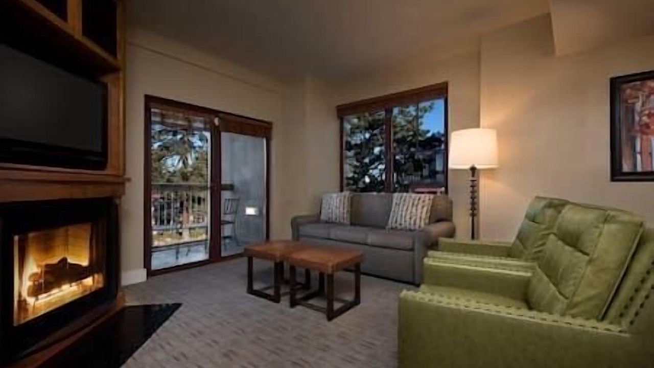 Photo of Livingroom in Lakeside Park