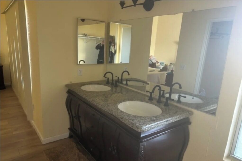 Photo of Bathroom in Palmdale