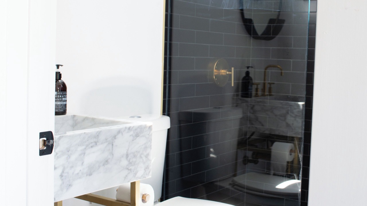Photo of Bathroom in Los Feliz