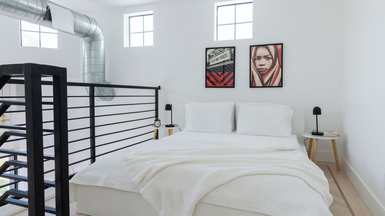 Photo of Bedroom in Los Feliz