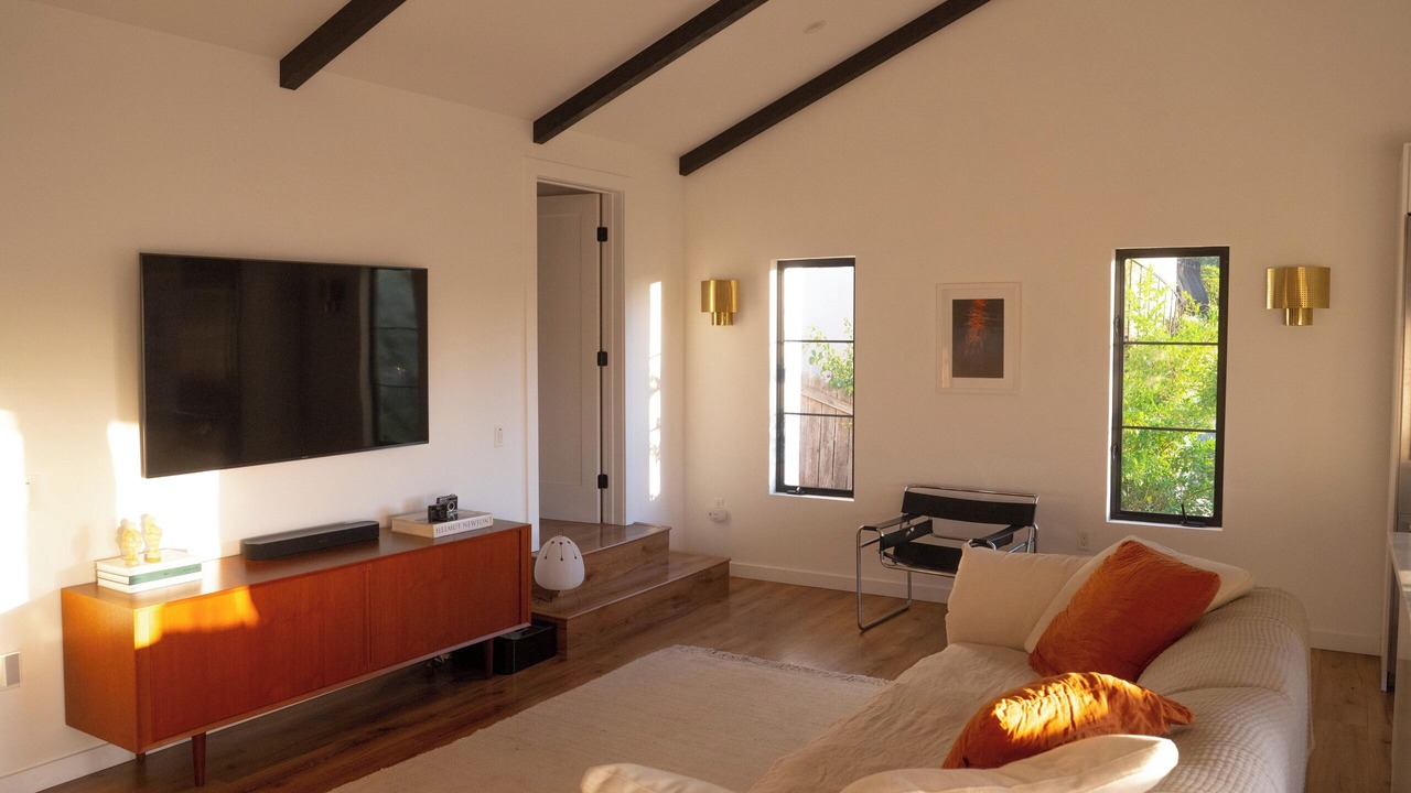 Photo of Livingroom in Eagle Rock