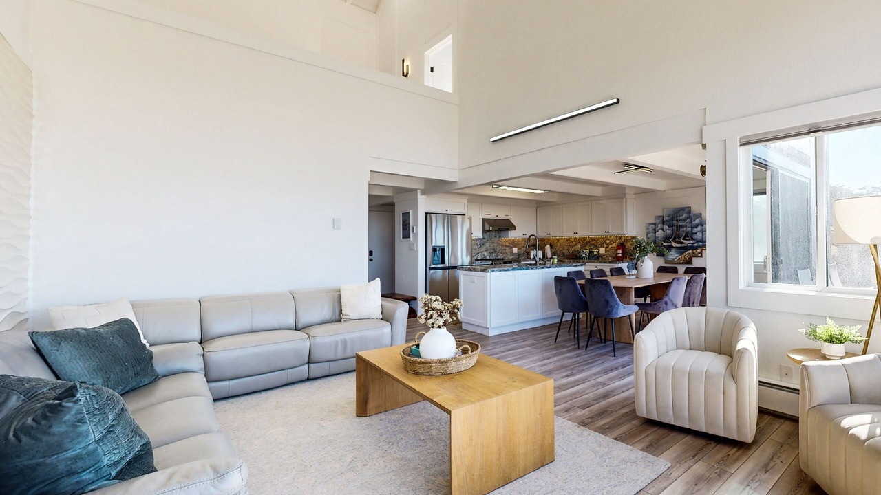 Photo of Livingroom in Castroville