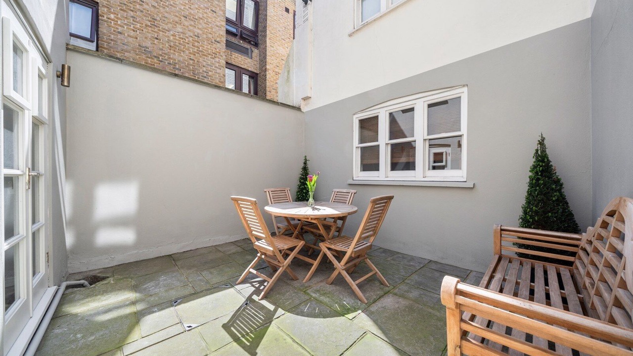 Photo of Outdoor in Vincent Square