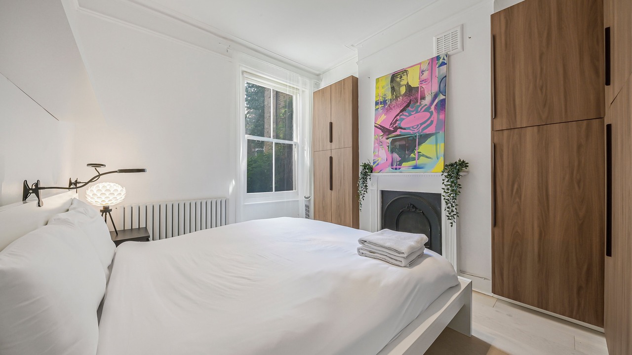 Photo of Bedroom in Queen's Park