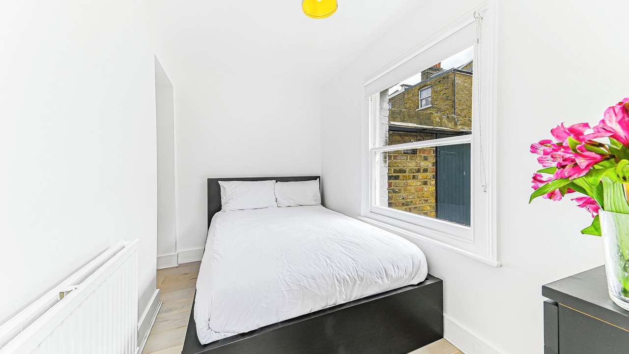 Photo of Bedroom in Queen's Park