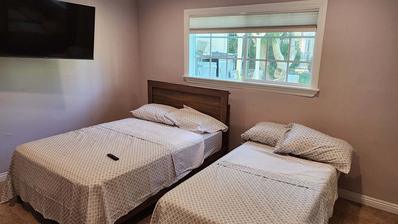 Photo of Bedroom in Santa Susana