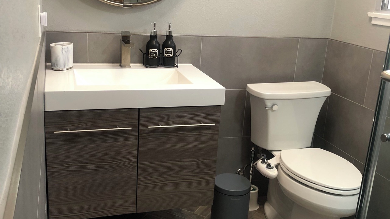 Photo of Bathroom in Apple Hill