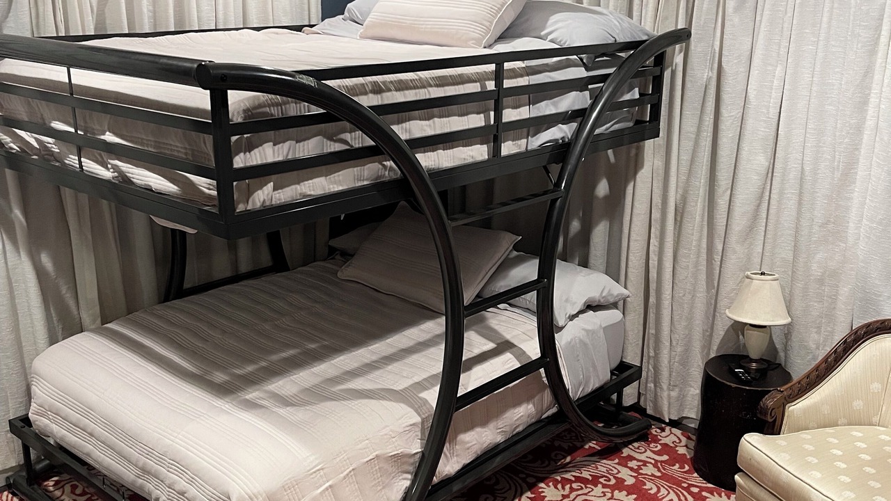 Photo of Bedroom in Apple Hill