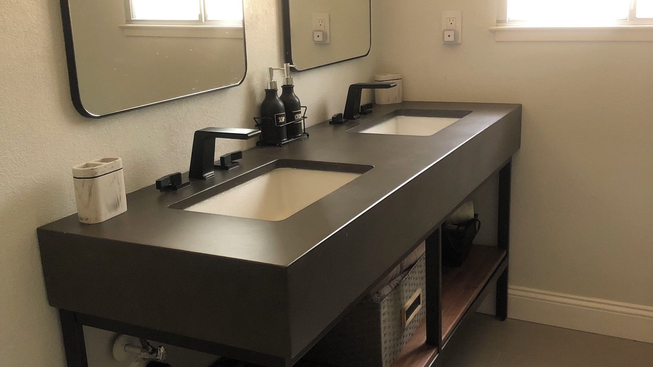 Photo of Bathroom in Apple Hill