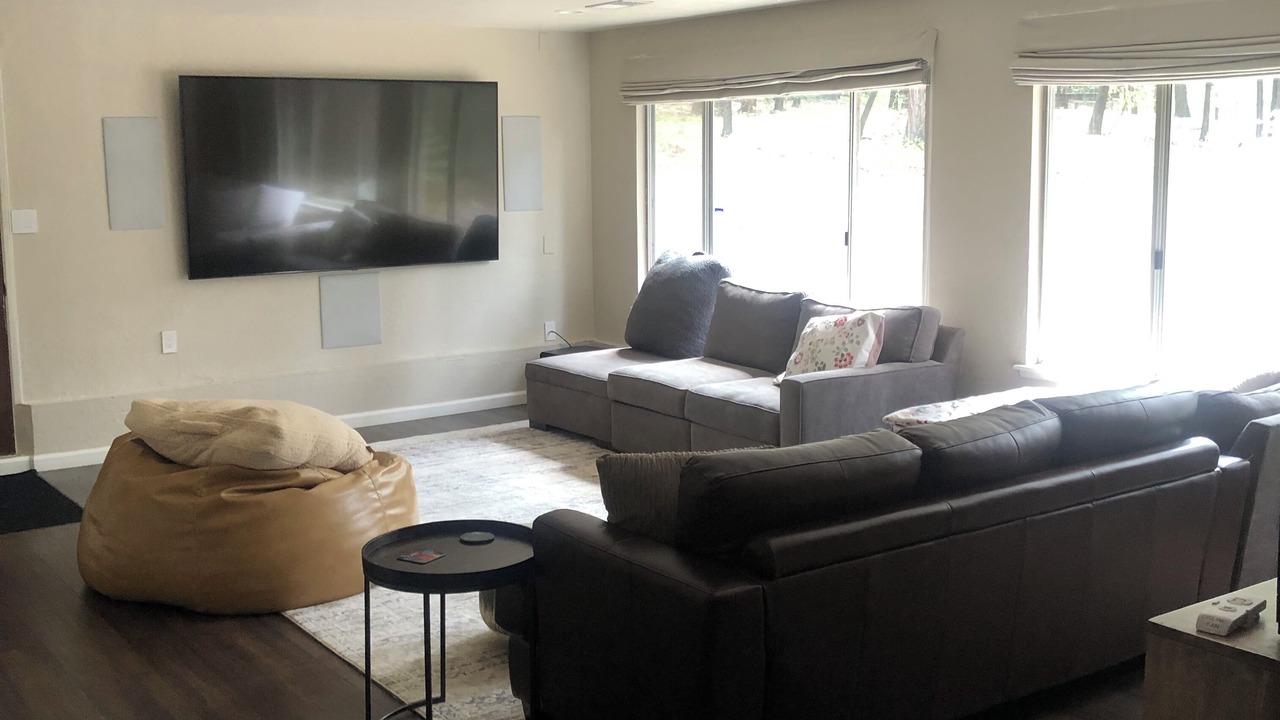 Photo of Livingroom in Apple Hill