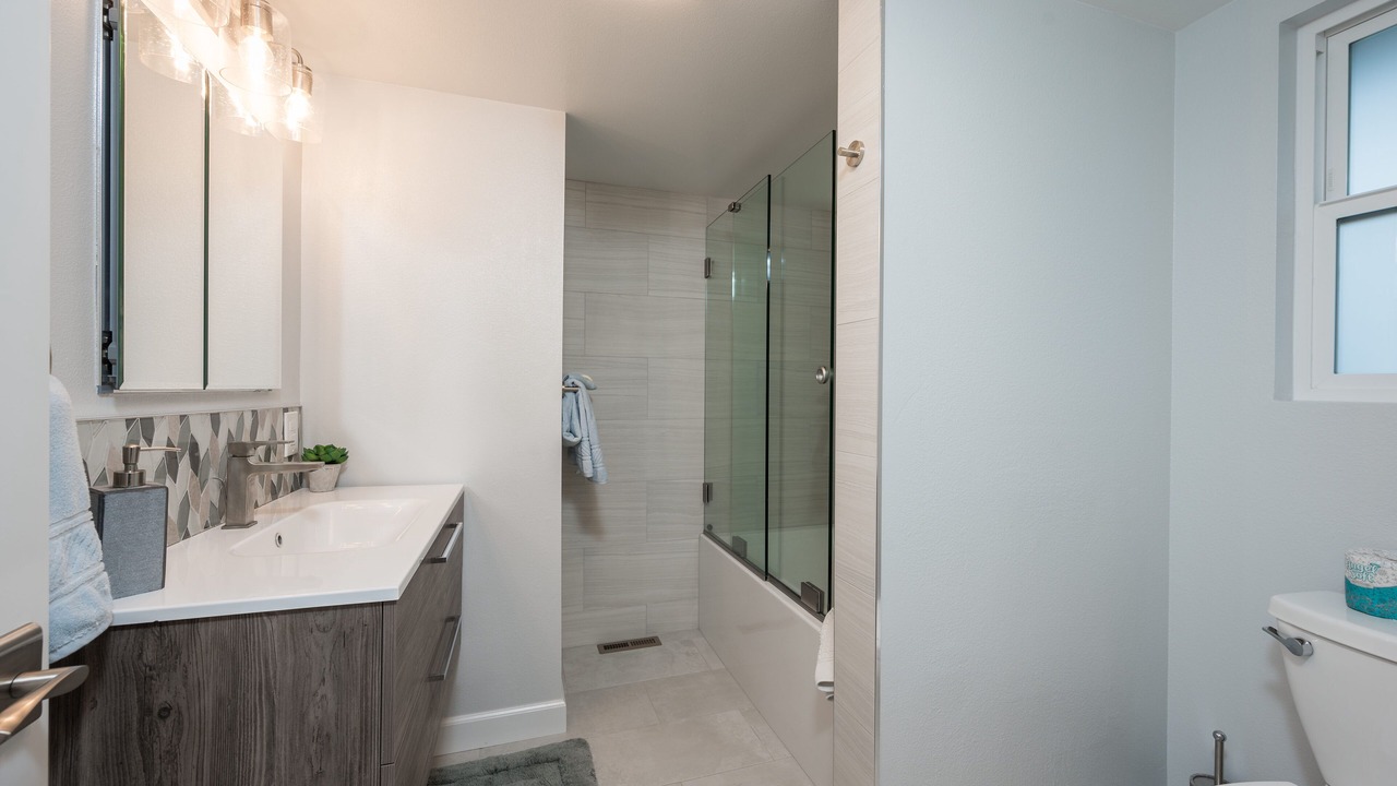Photo of Bathroom in Marine Terrace