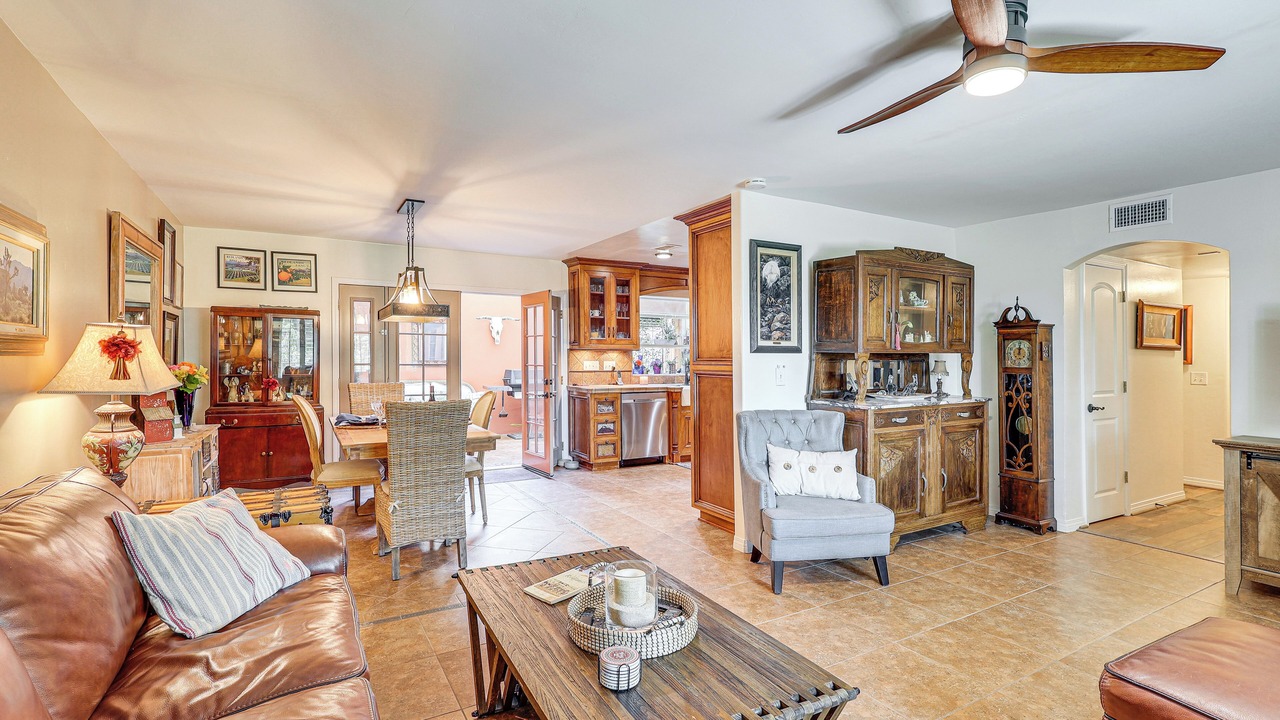 Photo of Livingroom in South Redlands