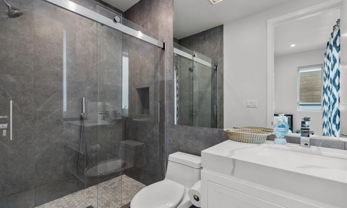Photo of Bathroom in El Porto
