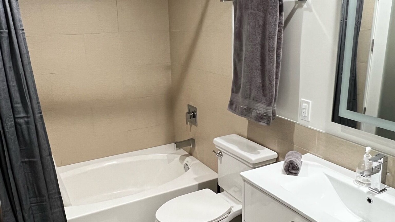 Photo of Bathroom in Downtown Los Angeles
