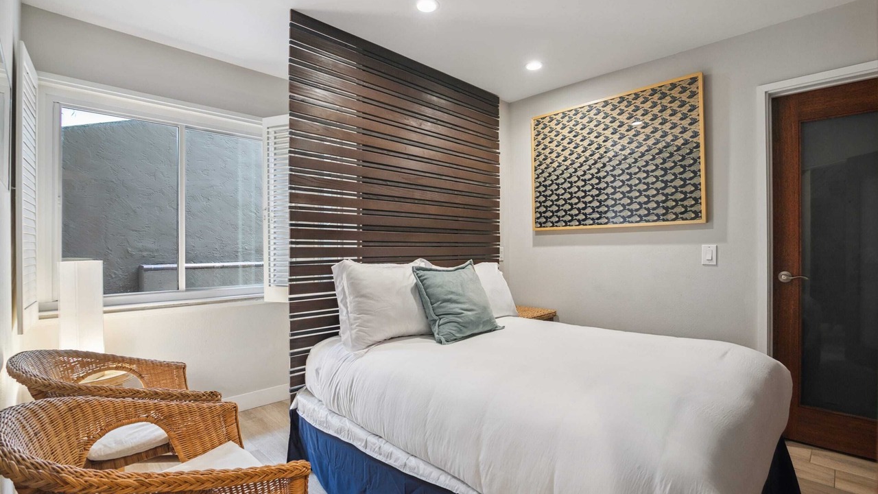 Photo of Bedroom in Village of La Jolla