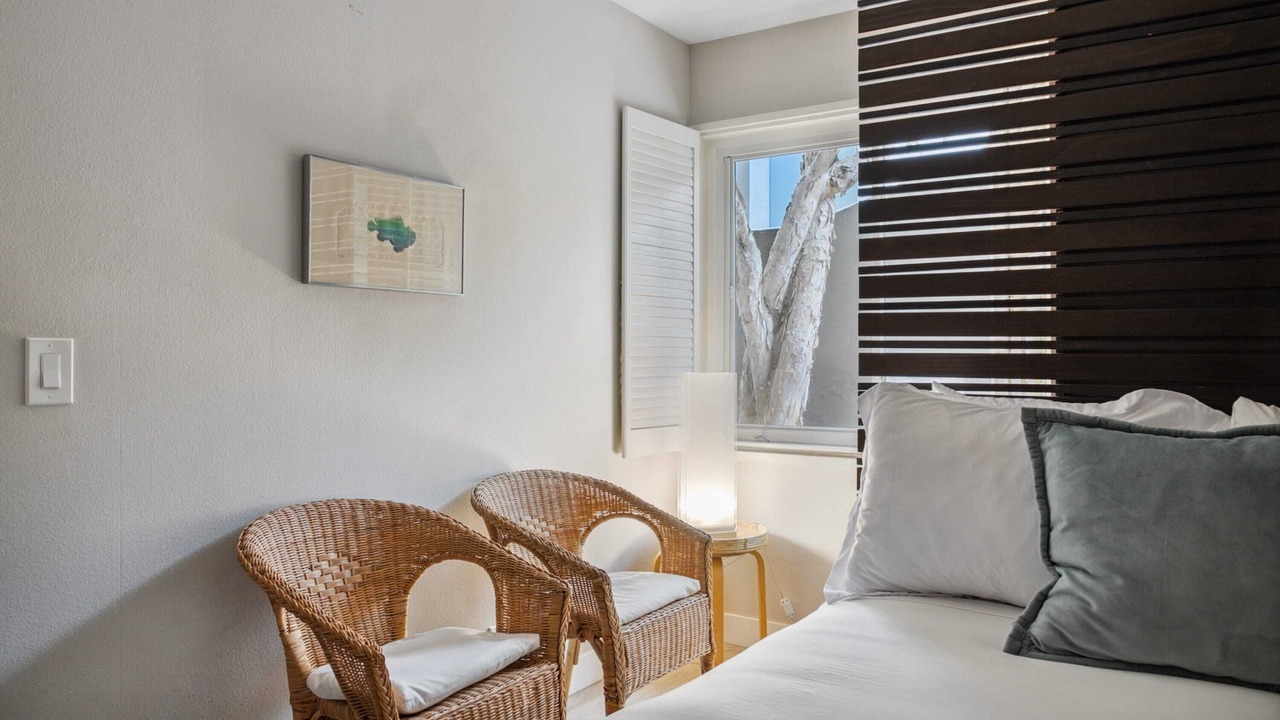 Photo of Bedroom in Village of La Jolla