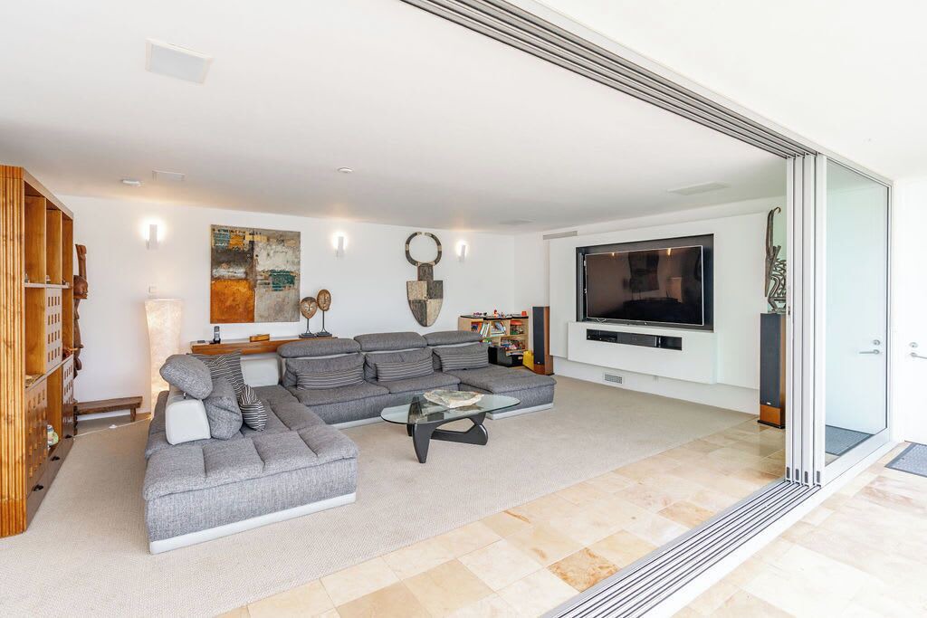 Photo of Livingroom in Country Club