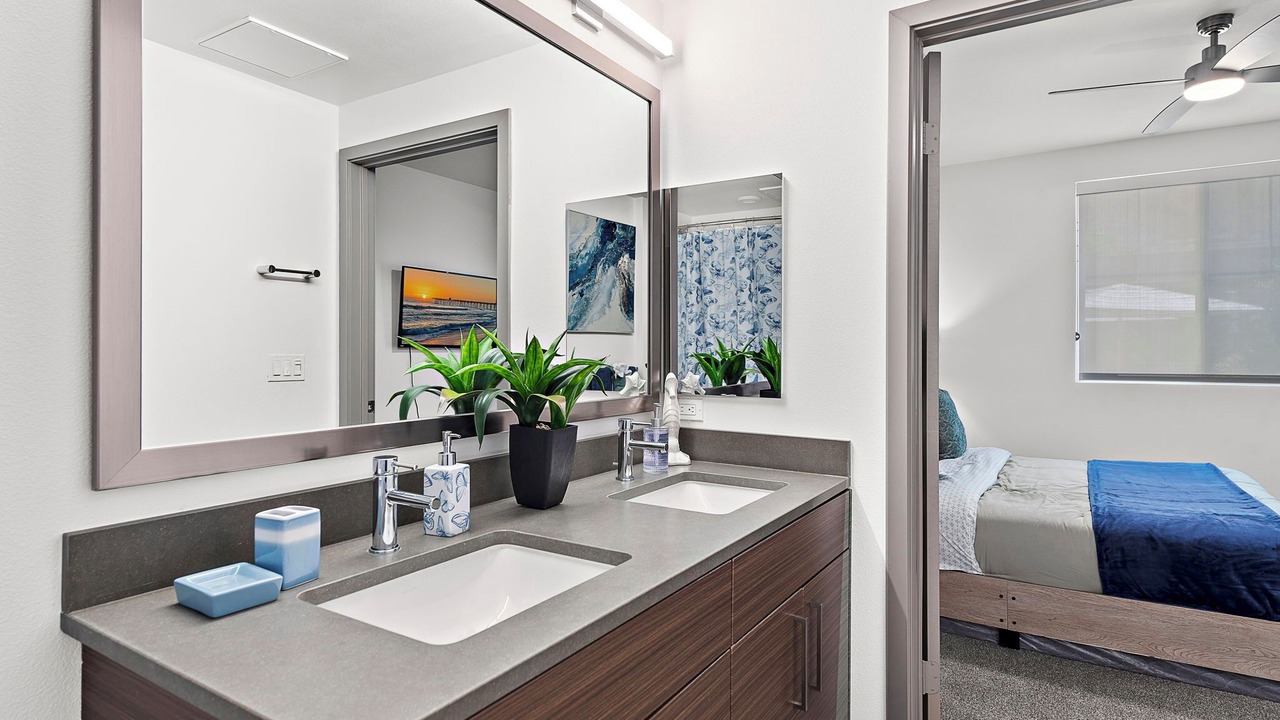 Photo of Bathroom in Southeast Anaheim